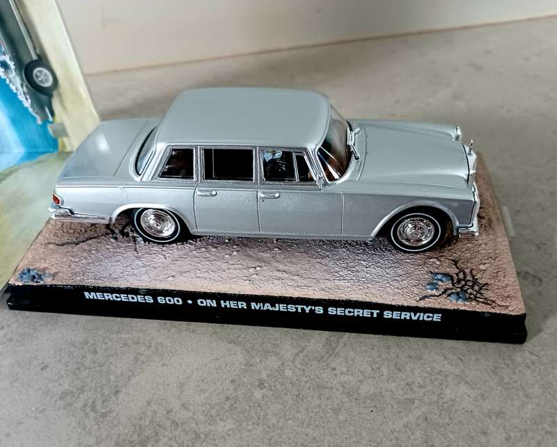MODEL : Mercedes 600 On her Majestys Secret Service James Bond (MOD044)