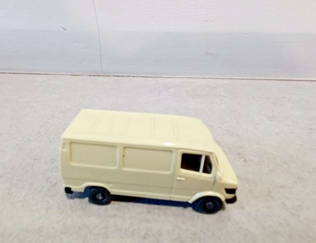MODEL:  Mercedes VAN BRAND: Wiking (MOD001)