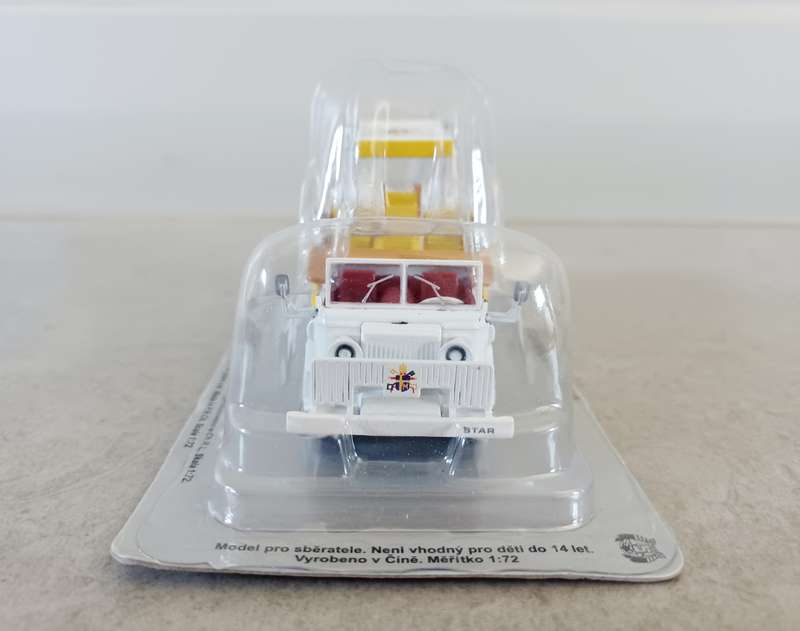 MODEL:  Papamobile Poland - Rare model, not easy to find ! (IXO) (MOD003)