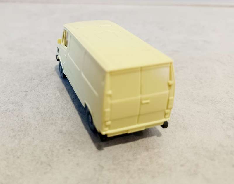 MODEL:  Mercedes VAN BRAND: Wiking (MOD001)