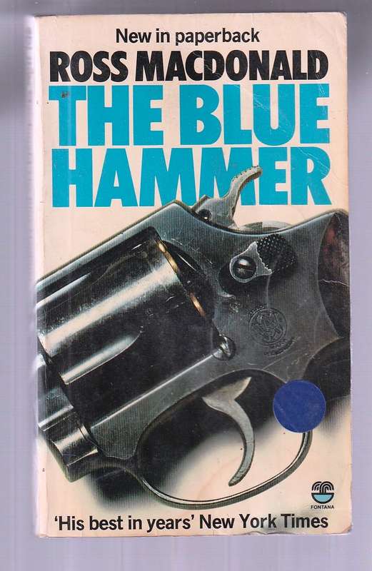 The Blue Hammer - Ross McDonald - Rico has bag - inside was a damaged scull and some car parts