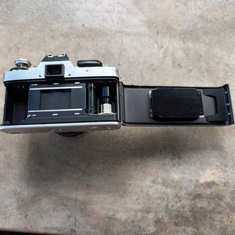 Minolta X-70 camera