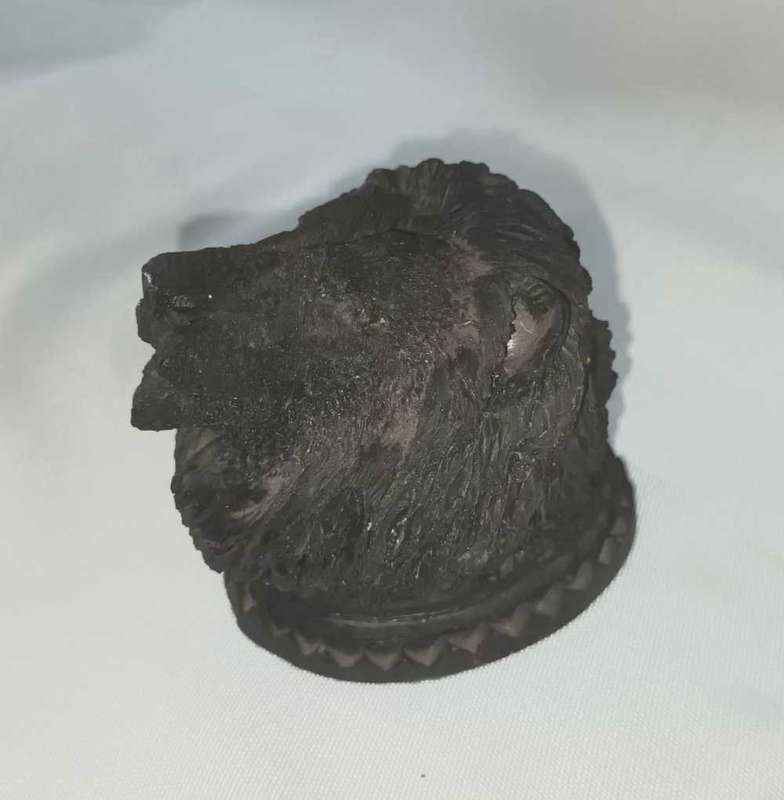 Lion paperweight