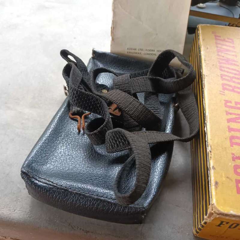 Folding Brownie six-20 vintage kodak camera