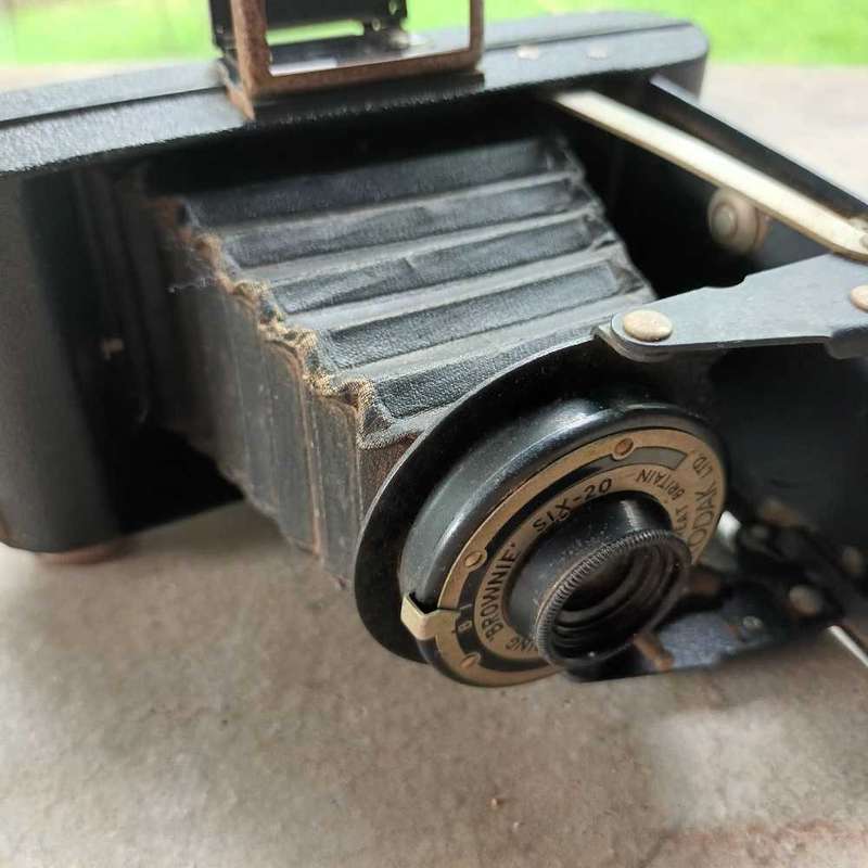 Folding Brownie six-20 vintage kodak camera