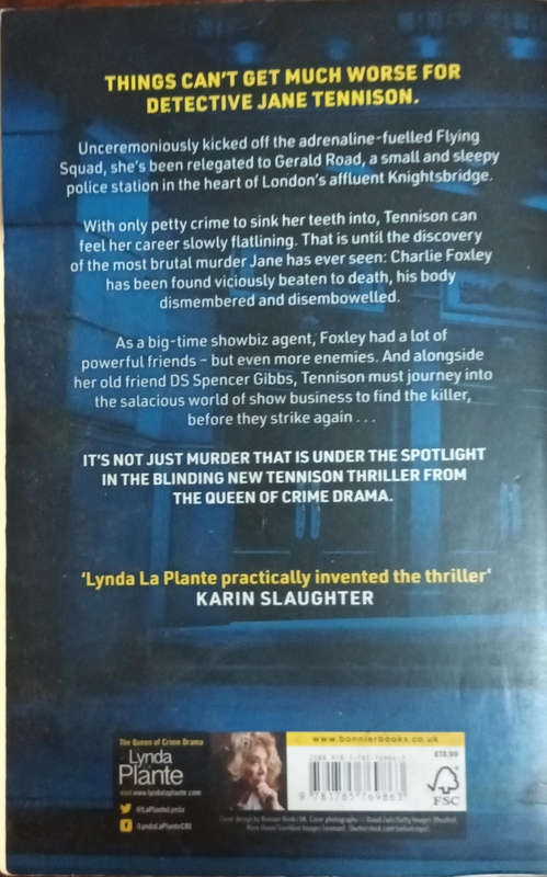 Blunt Force.  Lynda la Plante. Large size soft cover