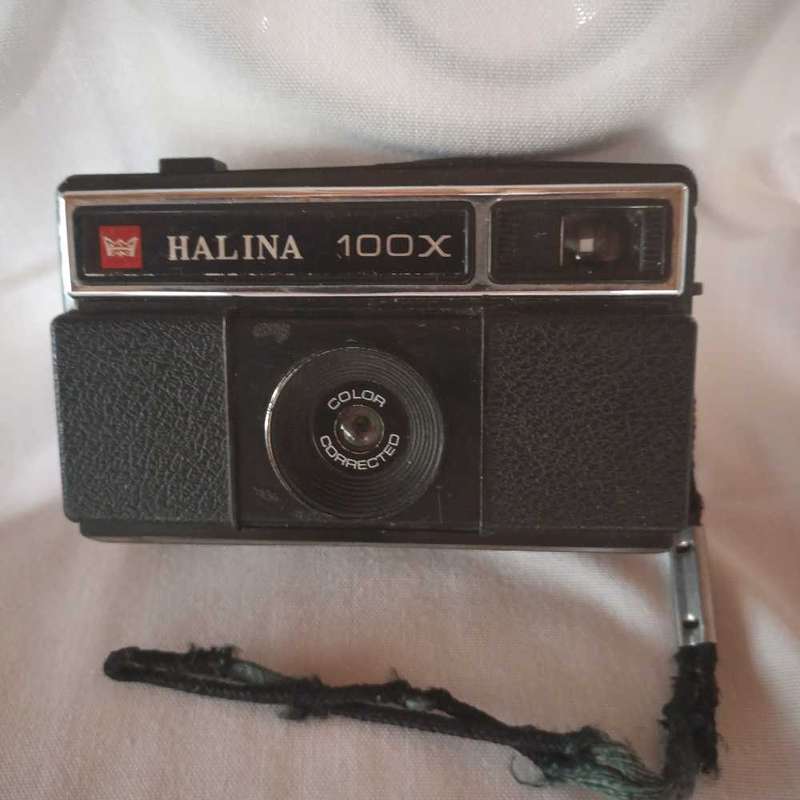 Vintage Halifax 100X camera