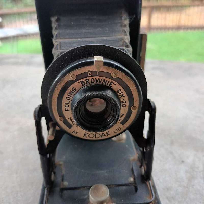 Folding Brownie six-20 vintage kodak camera