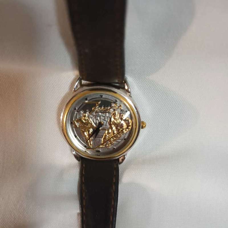 Fossil hockey players watch limited ed