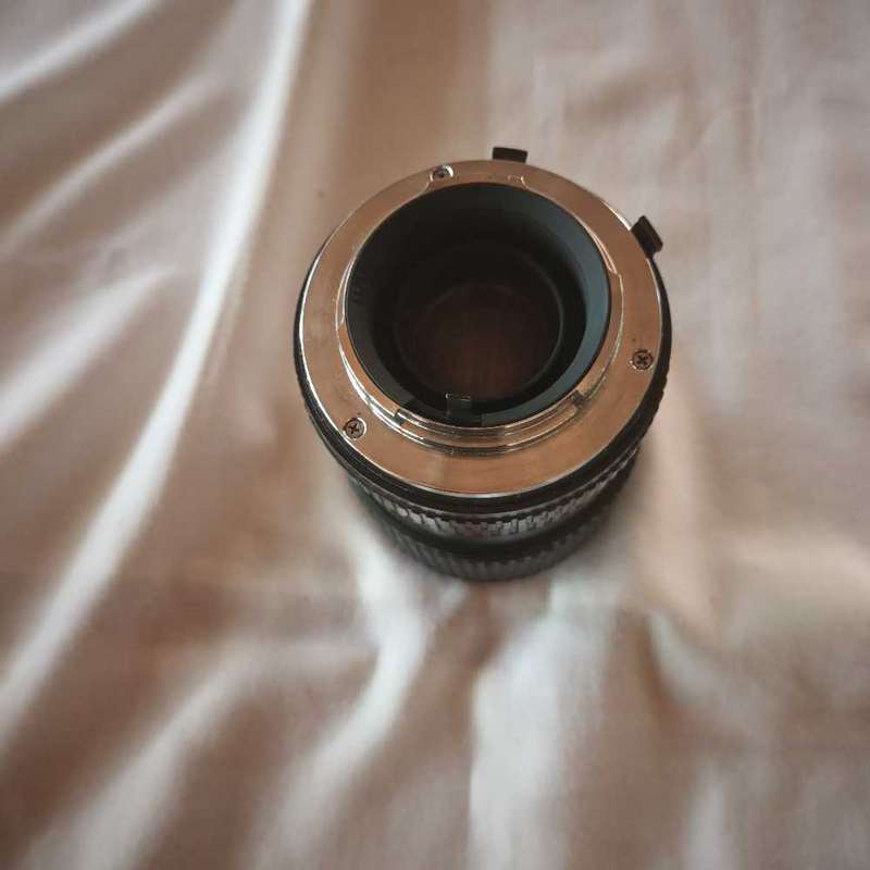 Vintage Tokina 35~105mm camera lens