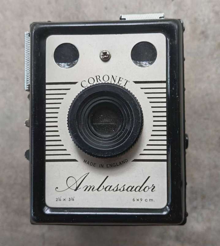Coronet Ambassador vintage camera