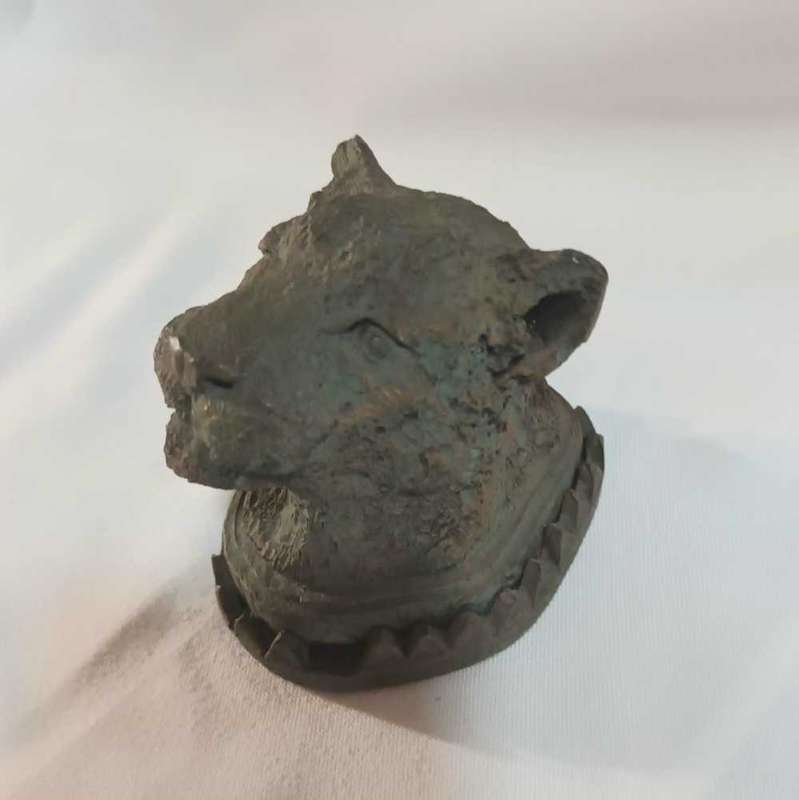 Leopard paperweight