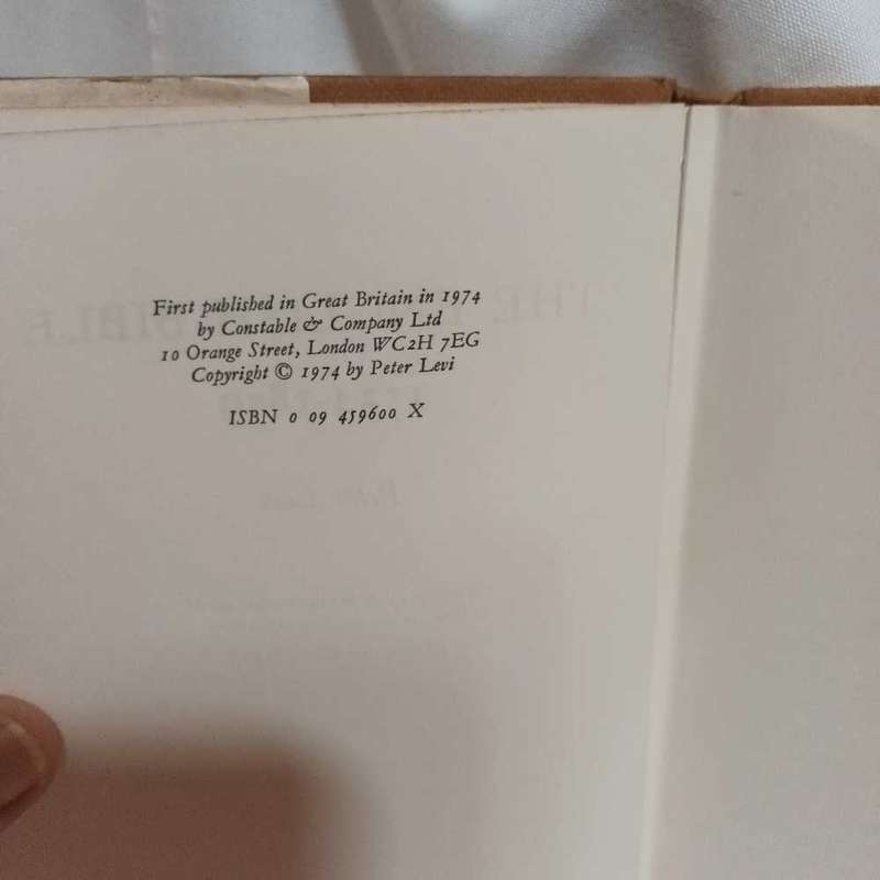 The English Bible from Wycliff to William Barnes. P Levi