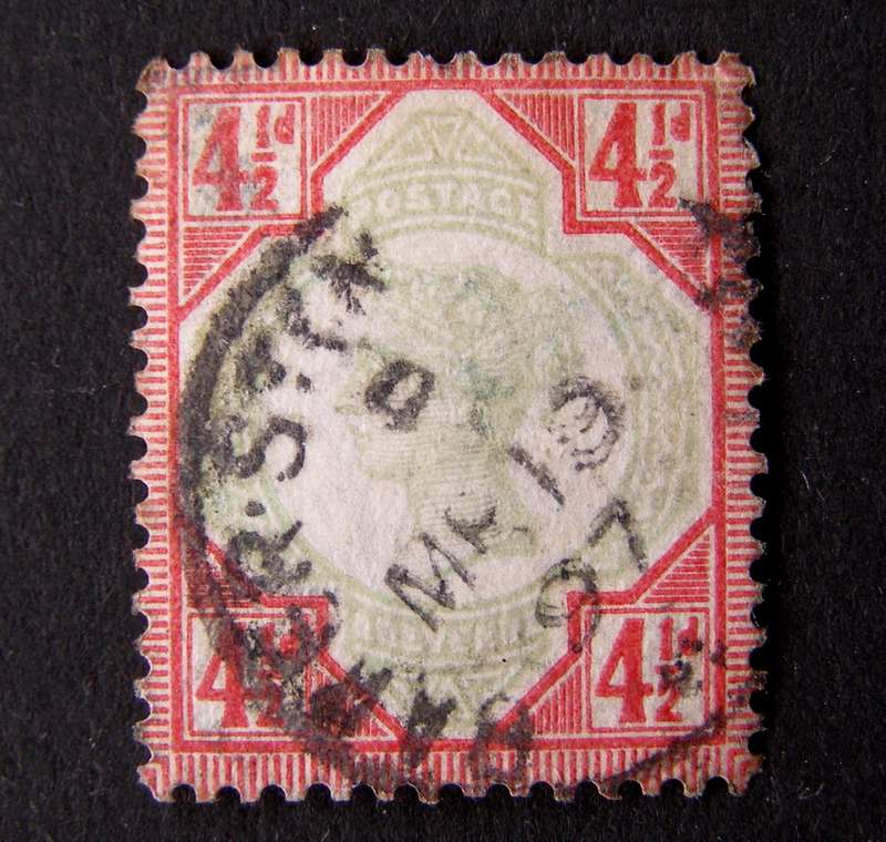 GREAT BRITAIN - Queen Victoria 4.5d Green and Carmine 1887