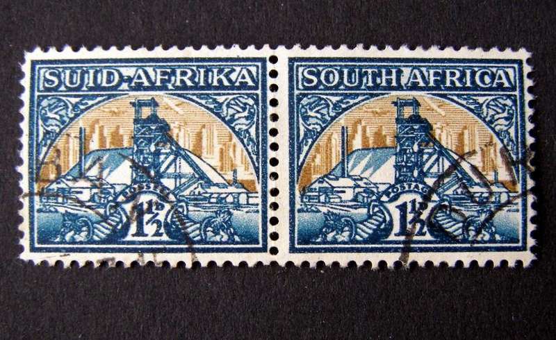 UNION OF S.A. - 1.5d. Pair, Reduced Size 1941