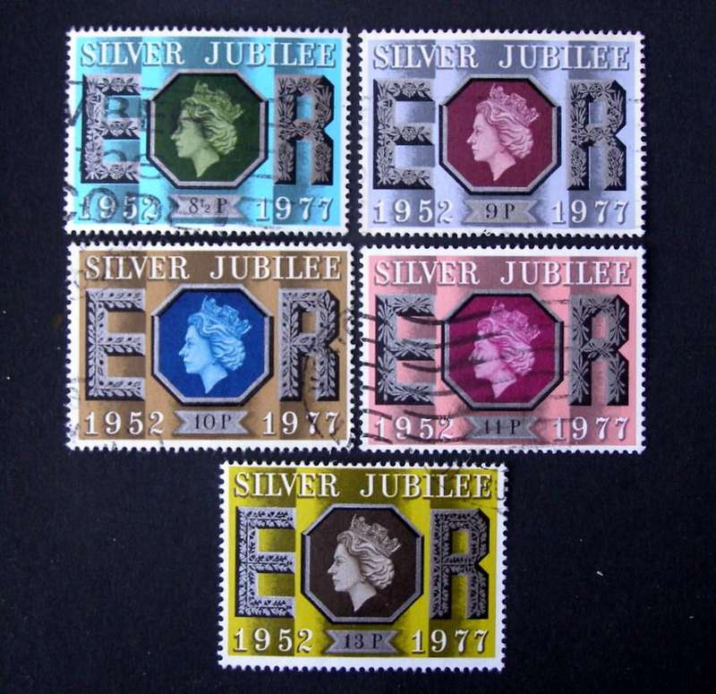 GREAT BRITAIN Set - Silver Jubilee 1977