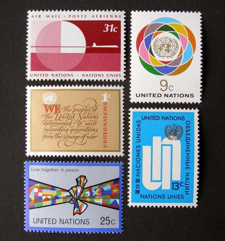 UNITED NATIONS (NEW YORK) Mint - Assorted Stamps 1970s