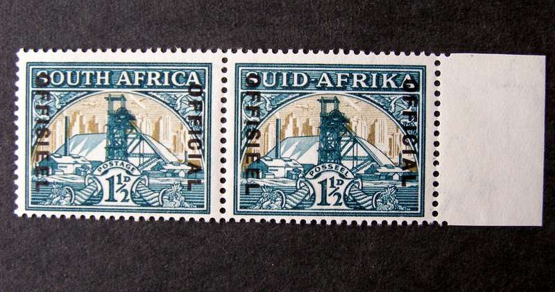 UNION OF S.A. Mint - 1.5d. Official Pair (Inverted Wmk No.26a) - Hyphenated Pictorials 1935-50