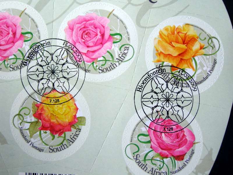 SOUTH AFRICA Set (Self-Adhesive, CTO) - All You Need is Love: Roses 2009 //Flowers