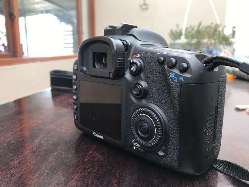EOS 7D