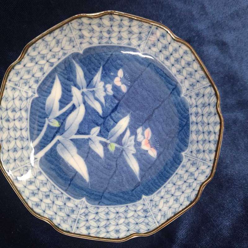 Plates set 4pcs