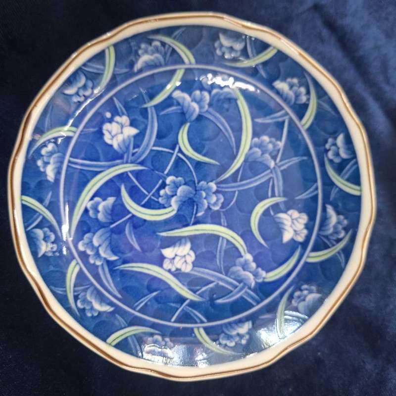 Plates set 4pcs