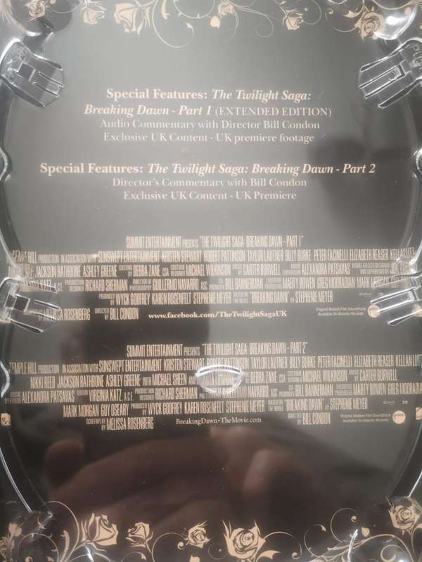 The Twilight Saga 5 Disc DVD Bundle Set