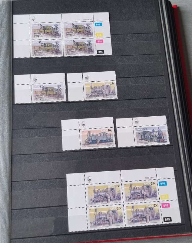 LINDER ALBUM IN DECENT NICK WITH MINT/CTO SWA CONTROLS/SINGLES ETC. AS PER IMAGES. PLEASE READ BELOW