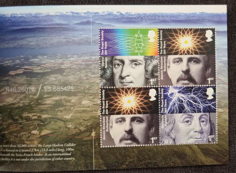 GB 2010 350TH ANNIV OF THE ROYAL SOCIETY MINT/COMPLETE BOOKLET. SG DX49. CV GBP 17. AS PER IMAGES.
