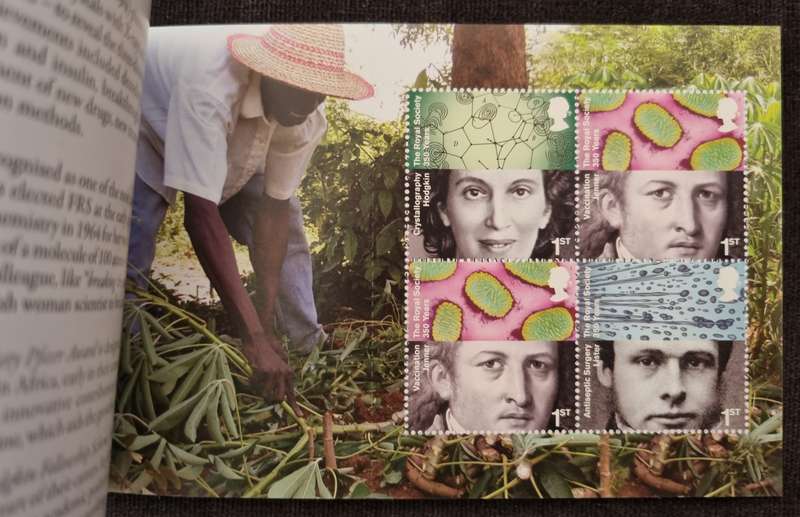 GB 2010 350TH ANNIV OF THE ROYAL SOCIETY MINT/COMPLETE BOOKLET. SG DX49. CV GBP 17. AS PER IMAGES.