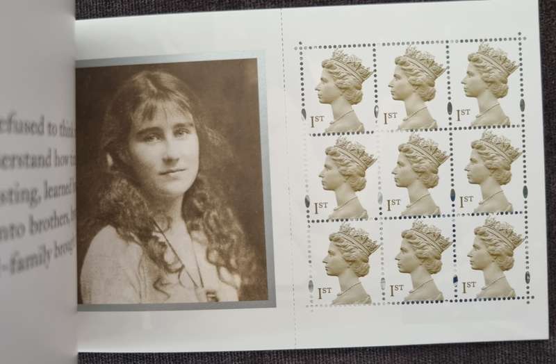 GB 2000 QUEEN ELIZABETH THE QUEEN'S MOTHER'S 100TH BIRTHDAY MINT BOOKLET. SG DX25. CV GBP 31.