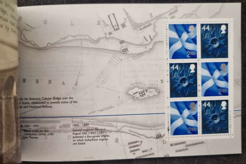 GB 2007 `World of Invention` mint and complete booklet. SG Dx38. CV GBP 24. Nice item.