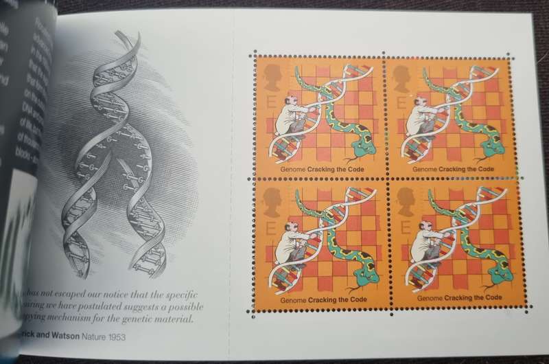 GB 2003 MICROCOSMOS 50TH ANN OF DISCOVERY OF DNA MINT BOOKLET. SG DX30. CV GBP 28.