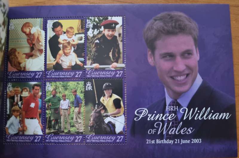 GUERNSEY 2003 MINT PRESTIGE BOOKLET PRINCE WILLIAM'S 21ST BIRTHDAY SB71. AS PER IMAGES. NICE ITEM.