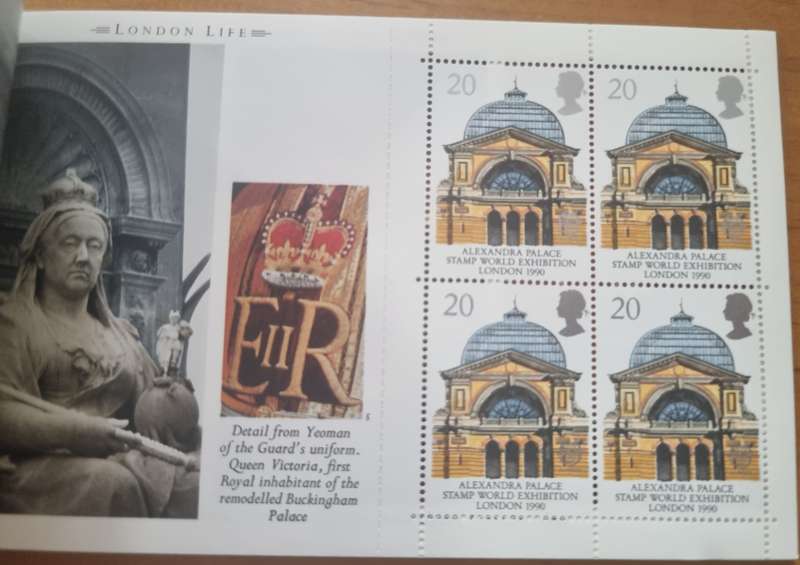 GB 1990 `London Life` mint and complete booklet. SG dx11 - lovely item.