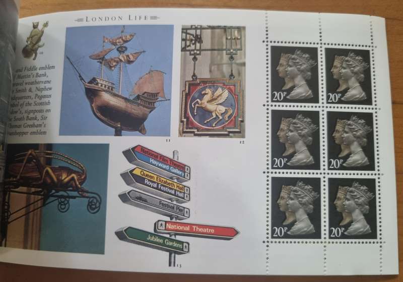 GB 1990 `London Life` mint and complete booklet. SG dx11 - lovely item.