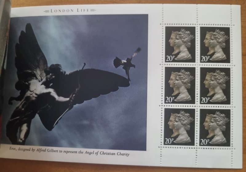GB 1990 `London Life` mint and complete booklet. SG dx11 - lovely item.