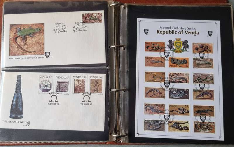 FDC RING ALBUM WITH VENDA FIRST DAY COVERS ETC. AS PER IMAGES. NB: PLEASE READ BELOW!!