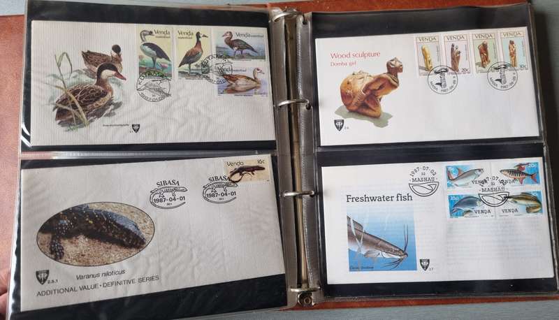 FDC RING ALBUM WITH VENDA FIRST DAY COVERS ETC. AS PER IMAGES. NB: PLEASE READ BELOW!!