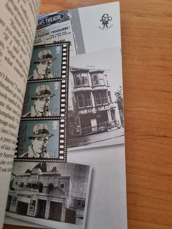 GUERNSEY 1996 100 YEARS OF CINEMA MINT PRESTIGE 7 POUND STAMP BOOKLET SG SB55. AS PER IMAGES.