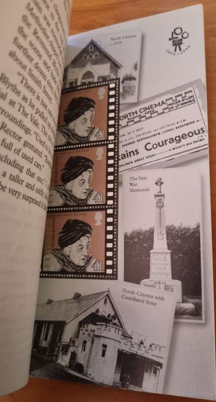 GUERNSEY 1996 100 YEARS OF CINEMA MINT PRESTIGE 7 POUND STAMP BOOKLET SG SB55. AS PER IMAGES.