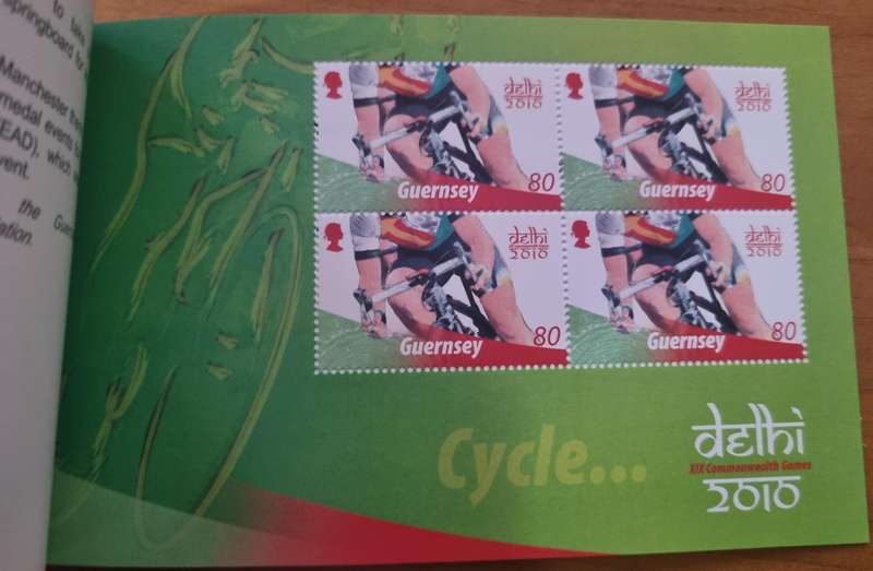 GUERNSEY 2010 COMMONWEALTH GAMES DELHI INDIA PRESTIGE BOOKLET MINT AND COMPLETE. SB95. LOVELY ITEM.