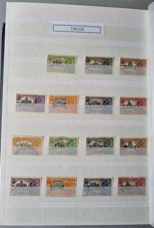 LINDER ALBUM WITH 1935 MINT/USED KGV SILVER JUBILEE STAMPS. AS PER IMAGES. NB: PLEASE READ BELOW.