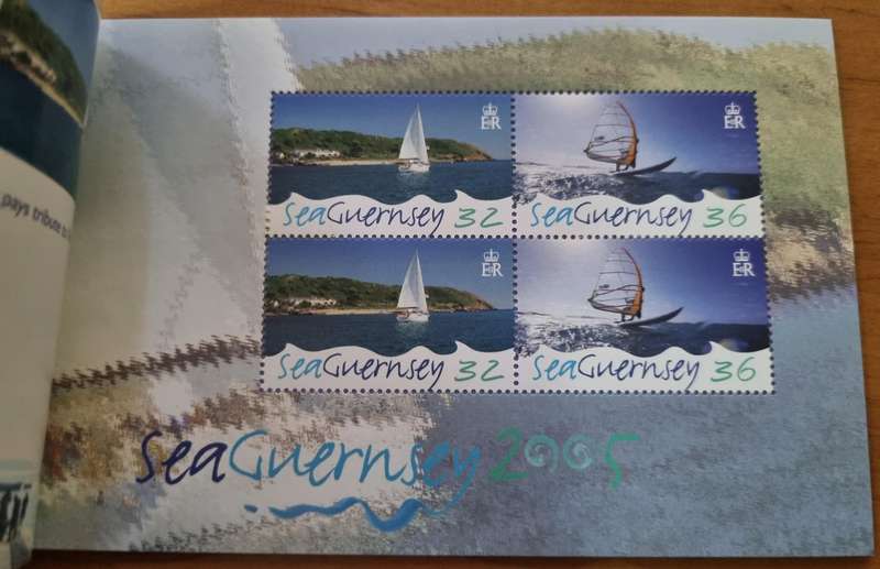 GUERNSEY 2005 SEA GUERNSEY COMPLETE MINT PRESTIGE BOOKLET SB78. AS PER IMAGES. GREAT ITEM.