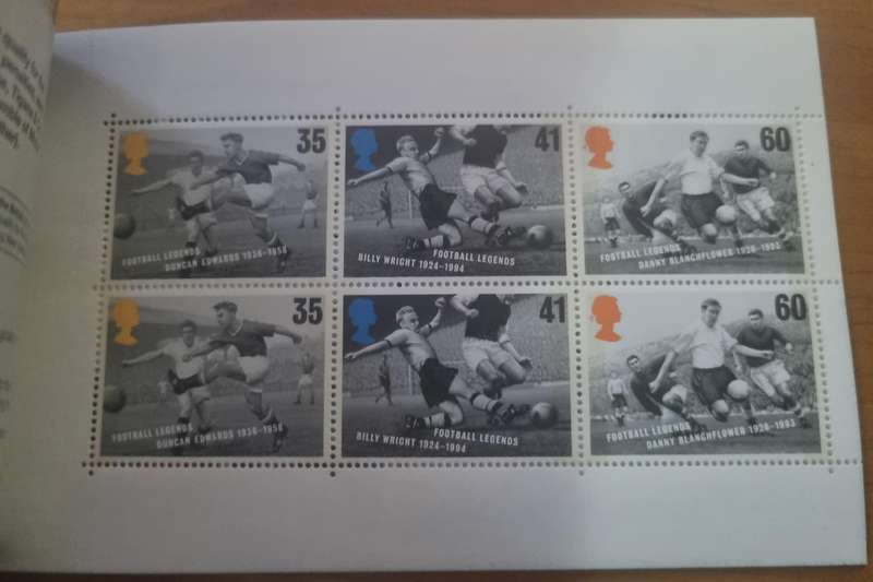 GB 1996 EUROPEAN FOOTBALL CHAMPIONSHIP MINT AND COMPLETE BOOKLET. SGDX18. CV GBP 20. NICE ITEM.