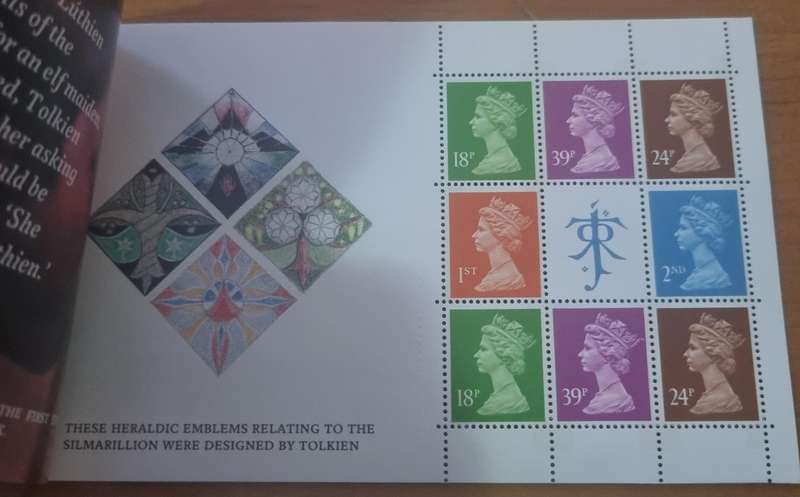 GB 1992 BIRTH CENTENARY OF JRR TOLKIEN (AUTHOR) MINT+COMPLETE 6 POUND BOOKLET. SG DX14. CV GBP 25.