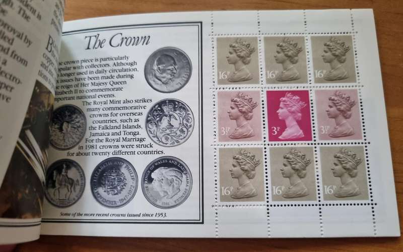 GB 1983 The Story of the Royal Mint booklet DX4 - as per images.