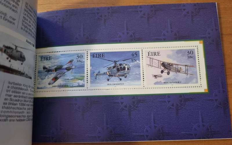 Ireland 2000 Irish military aviation prestige booklet mint and complete  good value