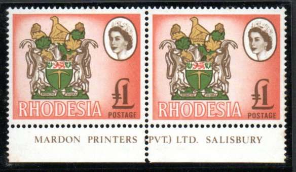 RHODESIA 1966-70 1 POUND MARDON IMPRINT PAIR. SACC 155 UMM. SCARCE RENEWED 2 STAMP FORMAT.