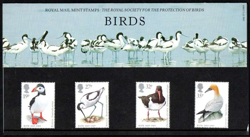 GB 1989 BIRDS PRESENTATION PACK NO 196 WITH MINT STAMPS. AS PER SCANS.